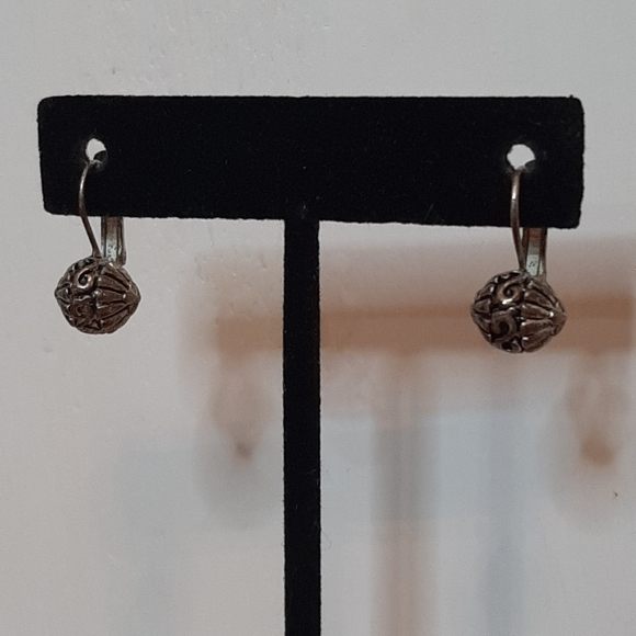 Jewelry - 5/50% unique vintage earrings